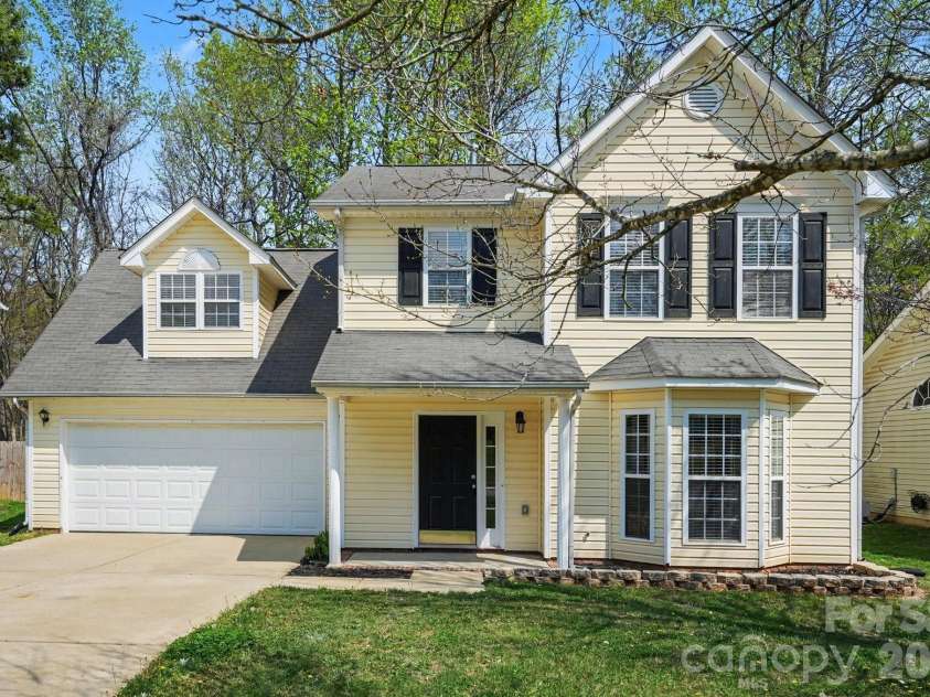 6308 Dumont Lane, Charlotte, NC 28269.  MLS# CAR4361987, YatesRealty ID 24296. 