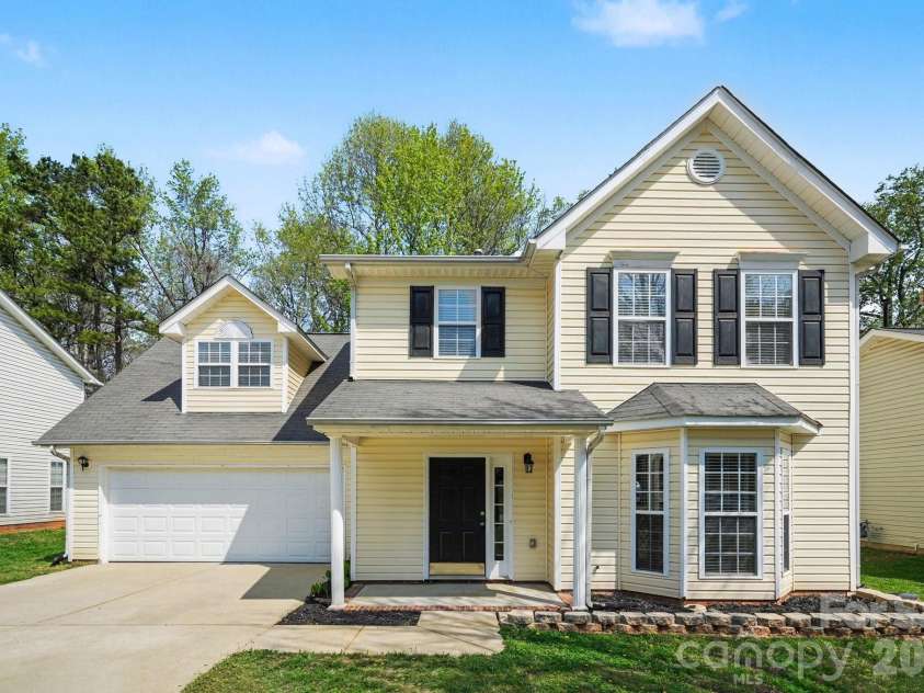 6308 Dumont Lane, Charlotte, NC 28269.  MLS# CAR4361987, YatesRealty ID 24296. 