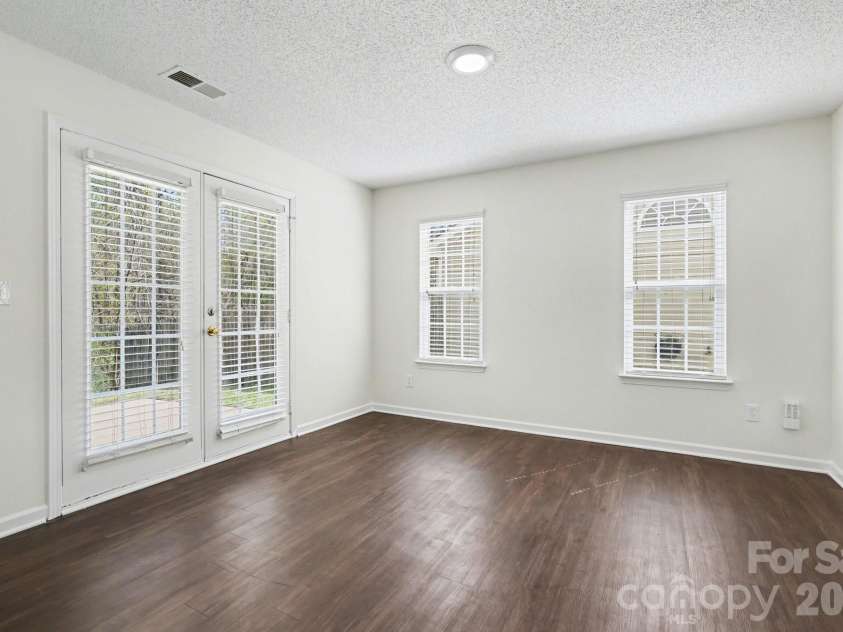 6308 Dumont Lane, Charlotte, NC 28269.  MLS# CAR4361987, YatesRealty ID 24296. 