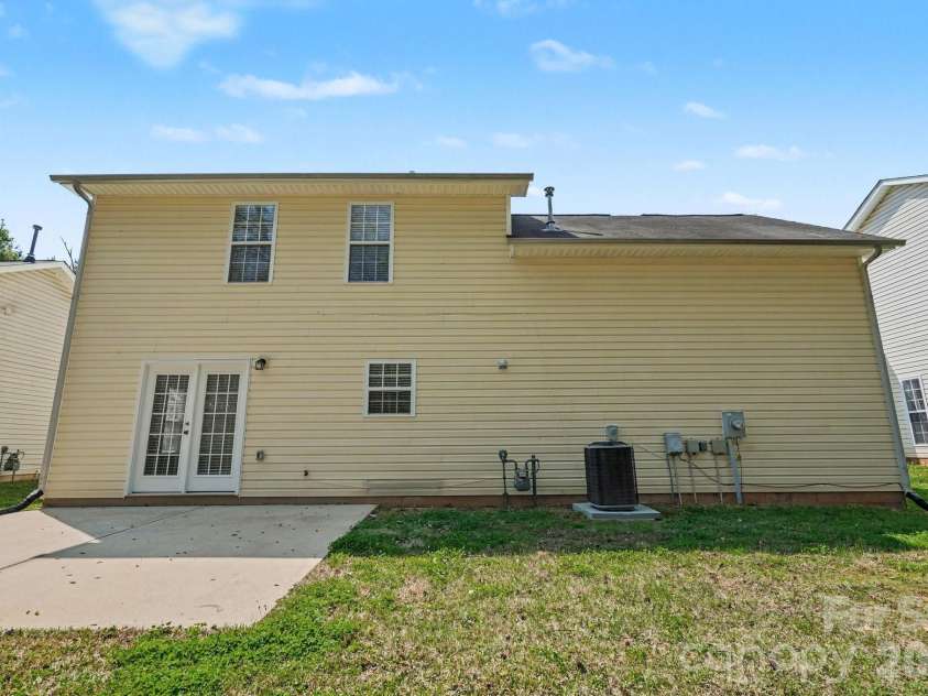 6308 Dumont Lane, Charlotte, NC 28269.  MLS# CAR4361987, YatesRealty ID 24296. 