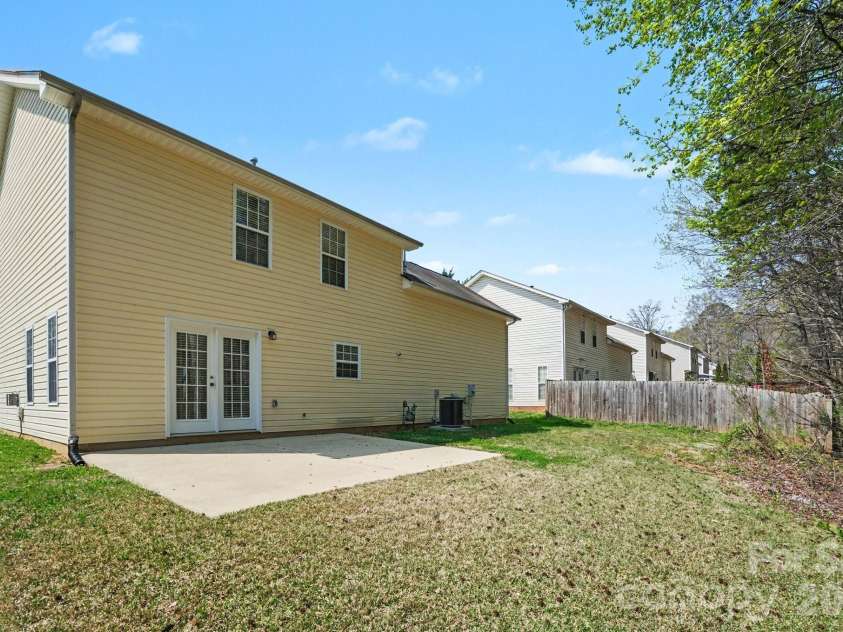 6308 Dumont Lane, Charlotte, NC 28269.  MLS# CAR4361987, YatesRealty ID 24296. 