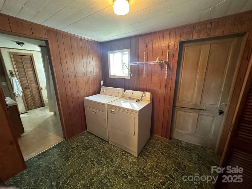 213 Main Street, Jefferson, SC 29718.  MLS# CAR4253703, YatesRealty ID 24297. 