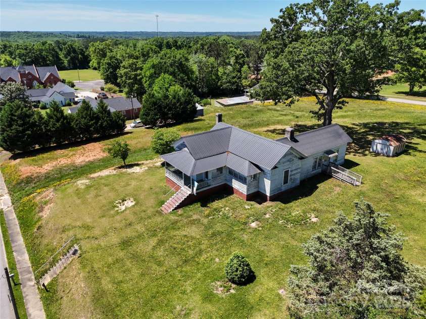 213 Main Street, Jefferson, SC 29718.  MLS# CAR4253703, YatesRealty ID 24297. 