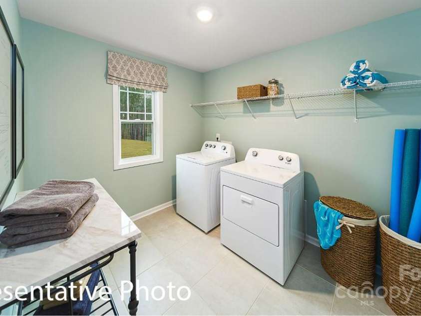 7105 Butternut Oak Terrace, Huntersville, NC 28078.  MLS# CAR4256757, YatesRealty ID 24298. 