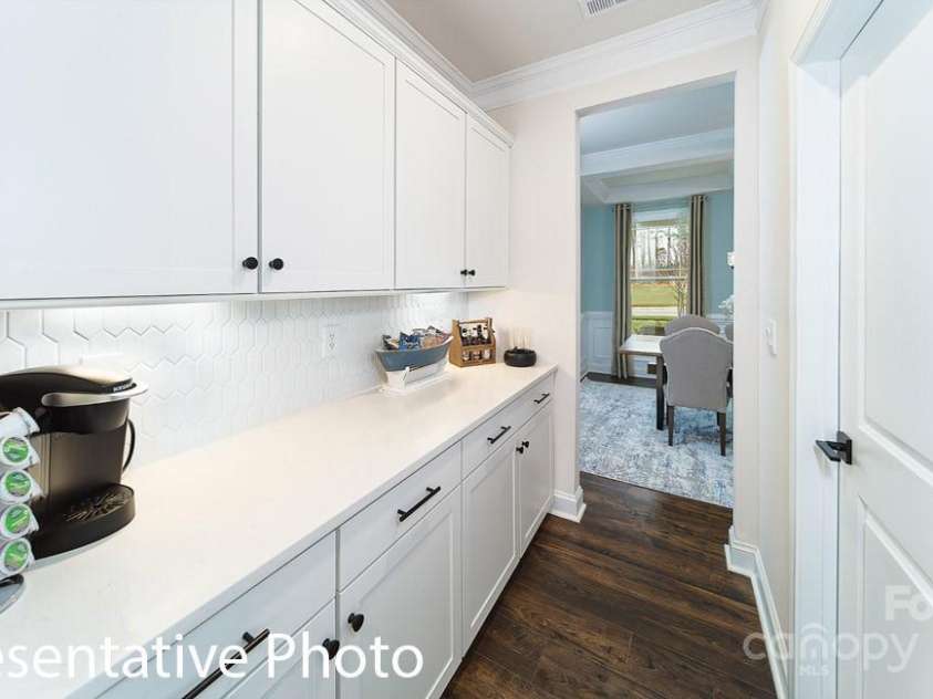 7105 Butternut Oak Terrace, Huntersville, NC 28078.  MLS# CAR4256757, YatesRealty ID 24298. 
