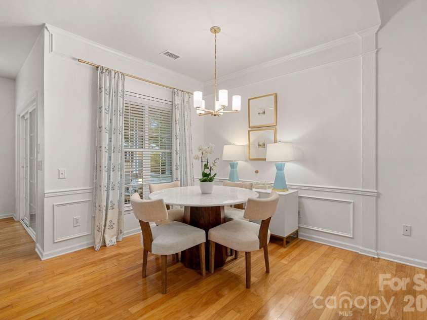 6902 Saranac Lane, Matthews, NC 28105.  MLS# CAR4368511, YatesRealty ID 24299. Dining Room