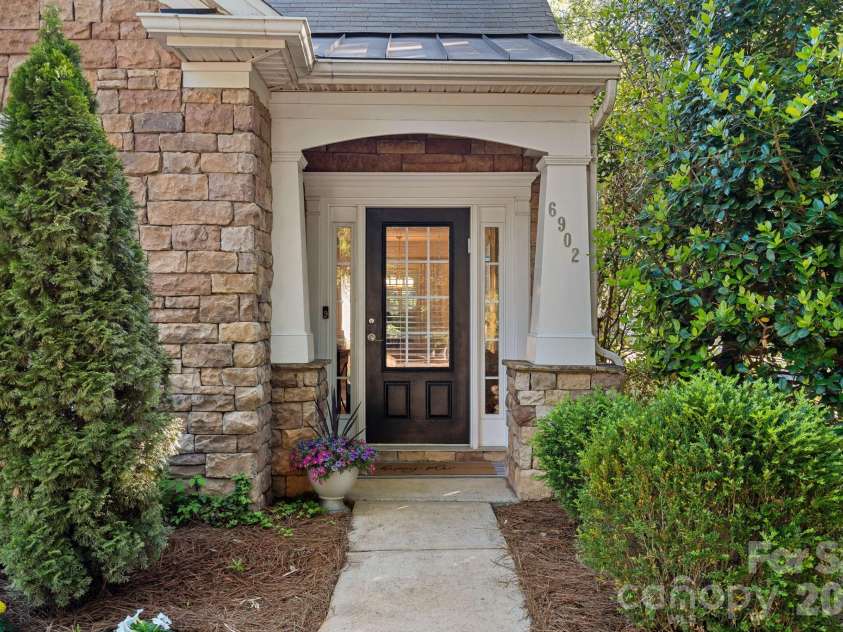 6902 Saranac Lane, Matthews, NC 28105.  MLS# CAR4368511, YatesRealty ID 24299. Welcome Home