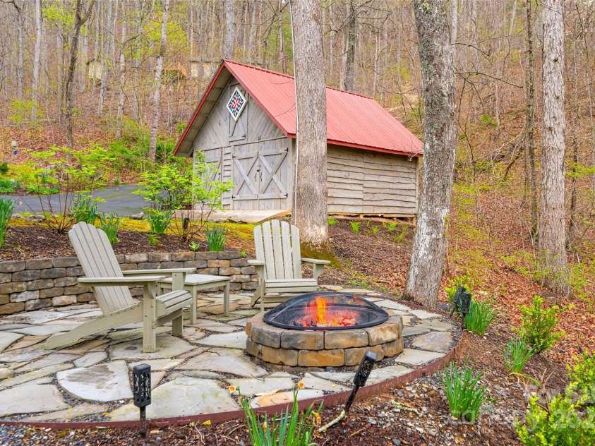 75 Sugar Hill Drive, Weaverville, NC 28787.  MLS# CAR4240895, YatesRealty ID 243. 