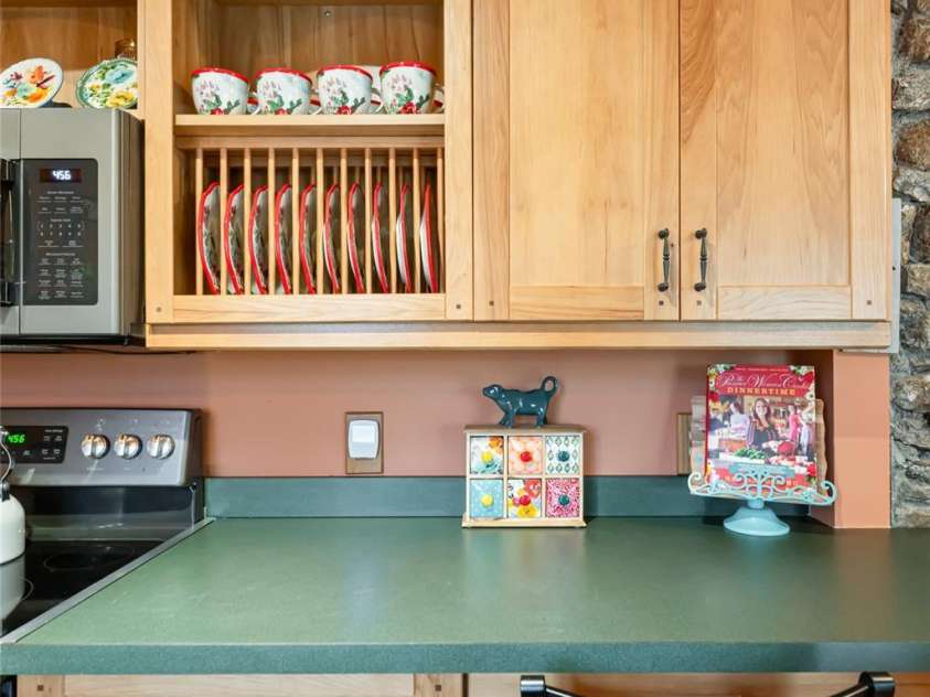 75 Sugar Hill Drive, Weaverville, NC 28787.  MLS# CAR4240895, YatesRealty ID 243. 