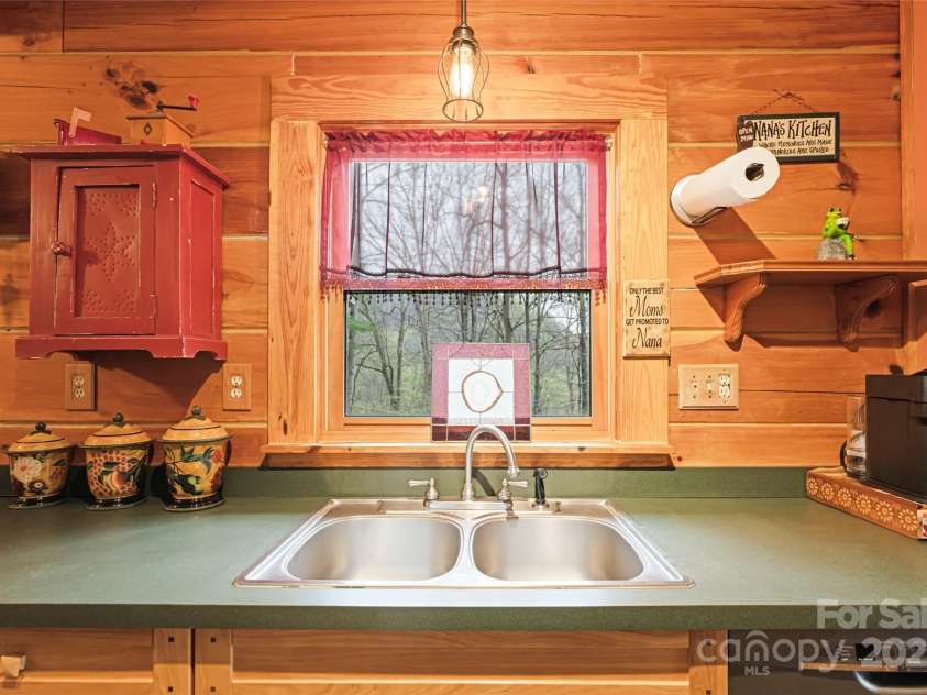 75 Sugar Hill Drive, Weaverville, NC 28787.  MLS# CAR4240895, YatesRealty ID 243. 