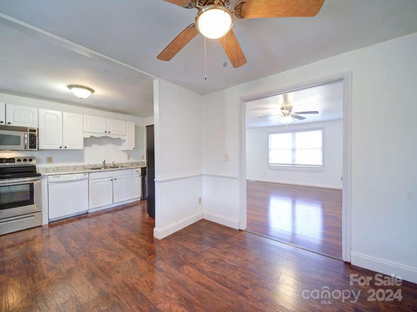7800 Highbanks Court, Charlotte, NC 28212.  MLS# CAR4208773, YatesRealty ID 2430. 