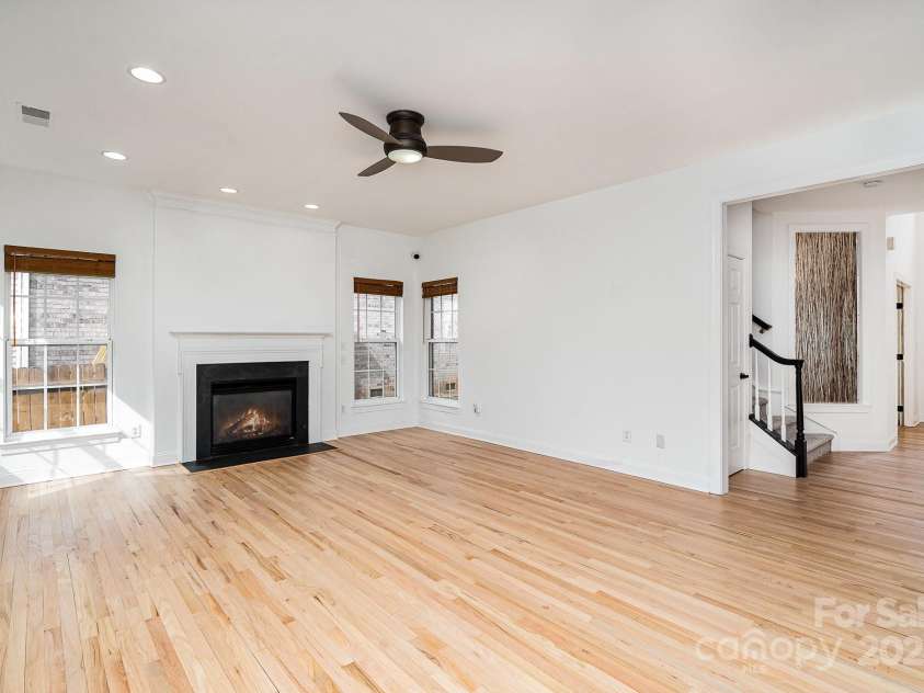 5672 Wrenfield Court, Charlotte, NC 28277.  MLS# CAR4228476, YatesRealty ID 24301. Family Room