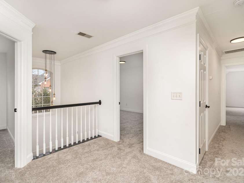 5672 Wrenfield Court, Charlotte, NC 28277.  MLS# CAR4228476, YatesRealty ID 24301. Upstairs Foyer