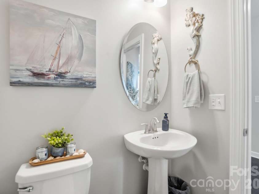 2613 Sugaree Court, Waxhaw, NC 28173.  MLS# CAR4381189, YatesRealty ID 24302. Half bath