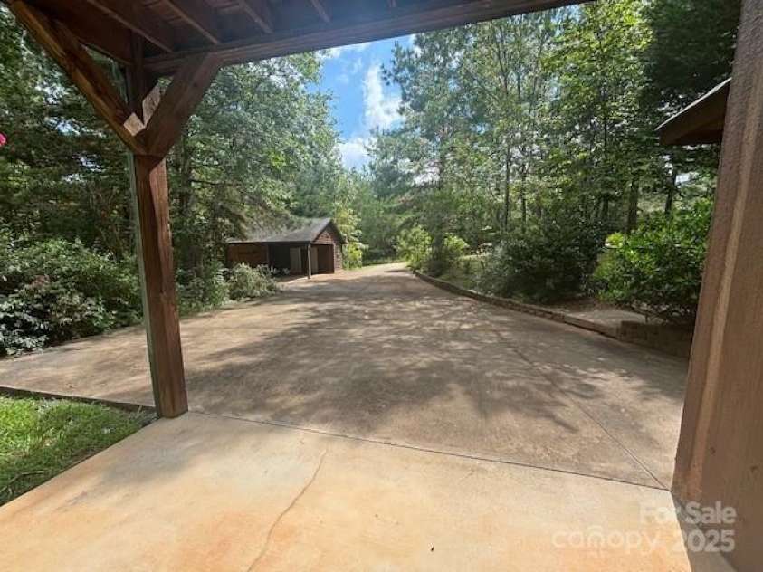 926 Cross Creek Drive, Rutherfordton, NC 28139.  MLS# CAR4249282, YatesRealty ID 24302. 
