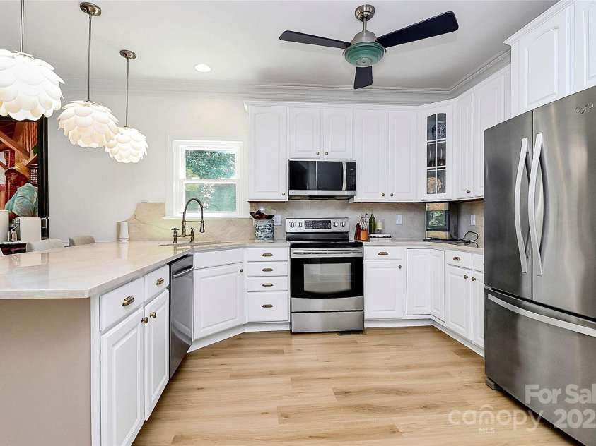 655 Powder Horn Lane, Indian Trail, NC 28079.  MLS# CAR4258748, YatesRealty ID 24303. 
