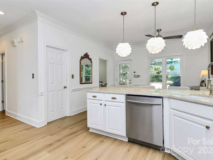 655 Powder Horn Lane, Indian Trail, NC 28079.  MLS# CAR4258748, YatesRealty ID 24303. 