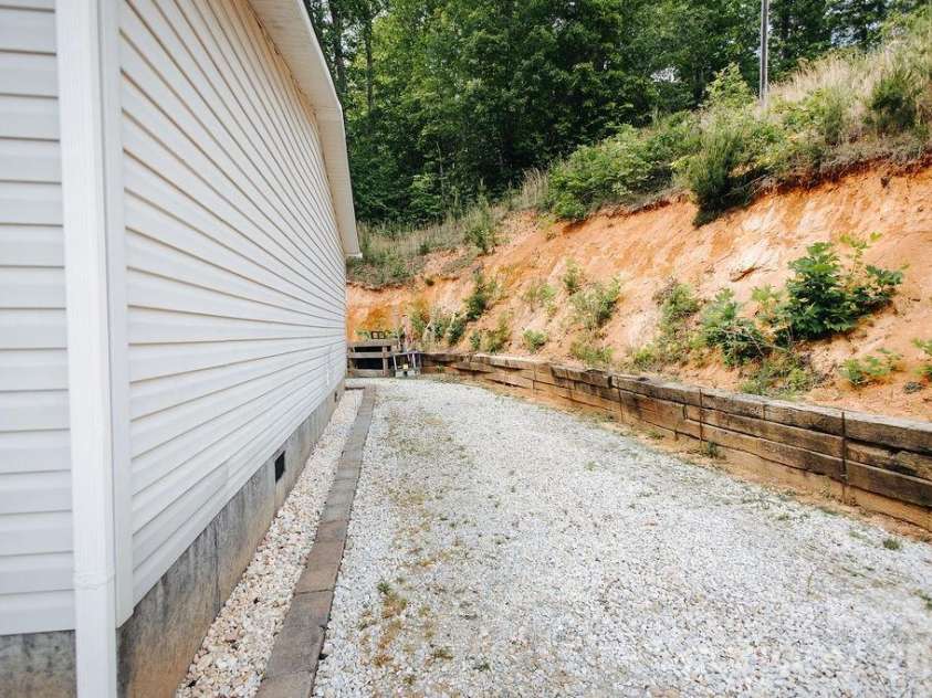 9 Bent Twig Drive, Old Fort, NC 28762.  MLS# CAR4380488, YatesRealty ID 24305. 