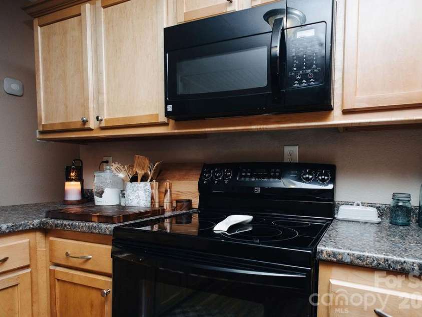 9 Bent Twig Drive, Old Fort, NC 28762.  MLS# CAR4380488, YatesRealty ID 24305. 