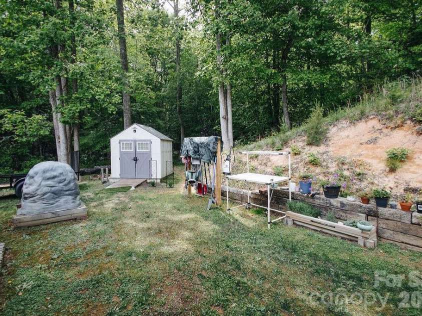 9 Bent Twig Drive, Old Fort, NC 28762.  MLS# CAR4380488, YatesRealty ID 24305. 