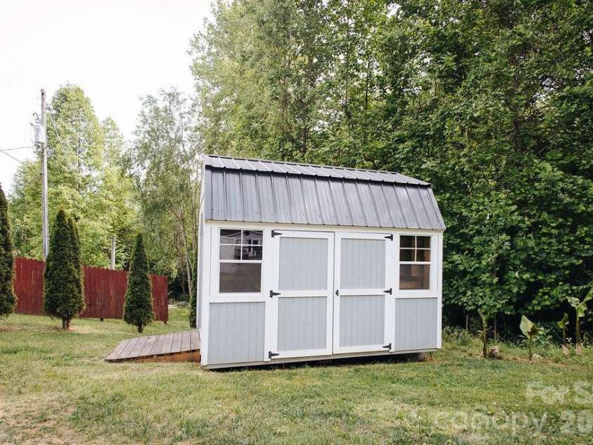 9 Bent Twig Drive, Old Fort, NC 28762.  MLS# CAR4380488, YatesRealty ID 24305. 