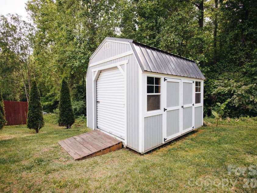 9 Bent Twig Drive, Old Fort, NC 28762.  MLS# CAR4380488, YatesRealty ID 24305. 
