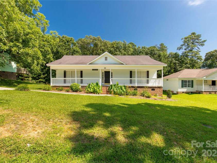 1675 Old Lynwood Circle, Lancaster, SC 29720.  MLS# CAR4270159, YatesRealty ID 24307. 