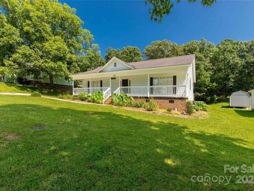 1675 Old Lynwood Circle, Lancaster, SC 29720.  MLS# CAR4270159, YatesRealty ID 24307. 