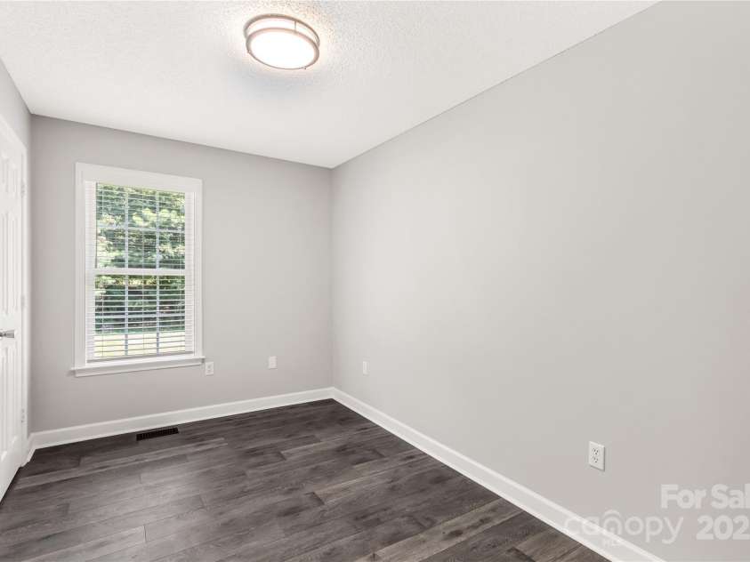 1675 Old Lynwood Circle, Lancaster, SC 29720.  MLS# CAR4270159, YatesRealty ID 24307. 