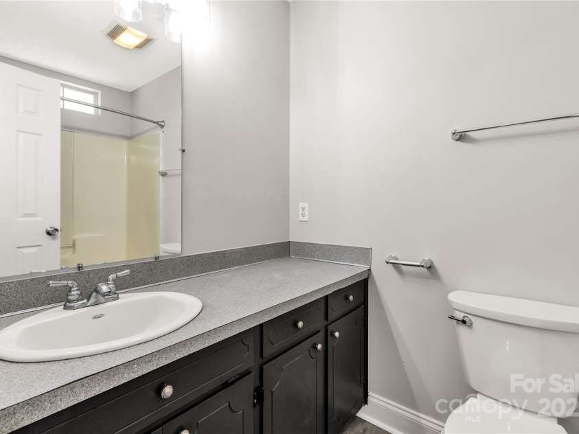 1675 Old Lynwood Circle, Lancaster, SC 29720.  MLS# CAR4270159, YatesRealty ID 24307. 