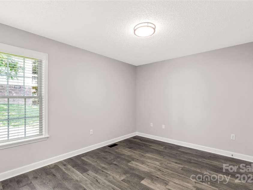 1675 Old Lynwood Circle, Lancaster, SC 29720.  MLS# CAR4270159, YatesRealty ID 24307. 