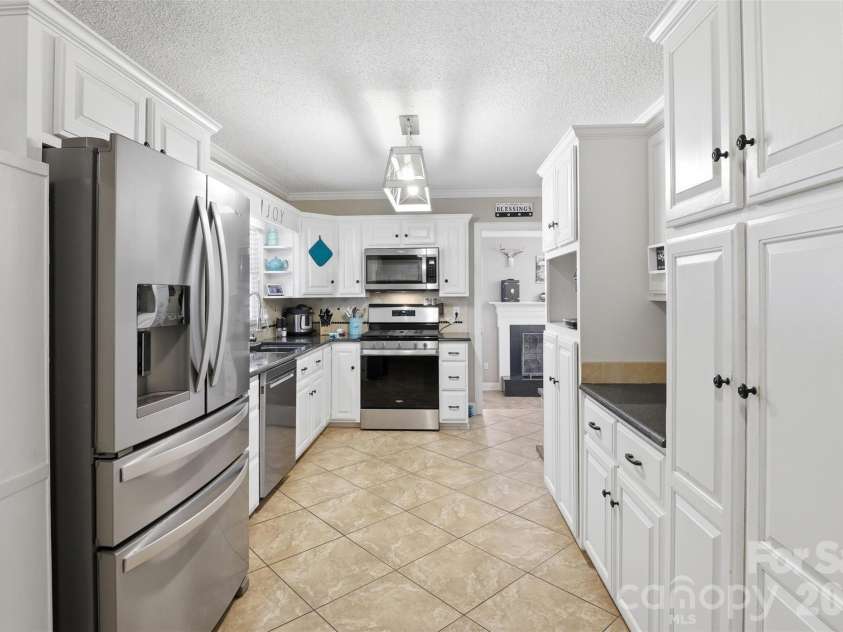 4070 Mt Gallant Road, Rock Hill, SC 29732.  MLS# CAR4374701, YatesRealty ID 24307. 