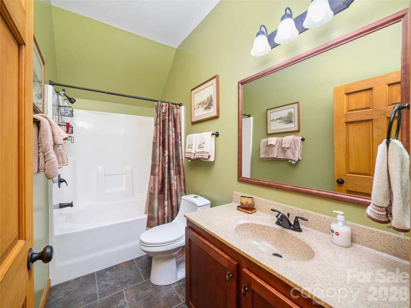 326 Ewart Wilson Road, Burnsville, NC 28714.  MLS# CAR4380347, YatesRealty ID 24308. Bath