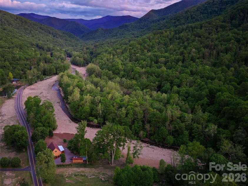 326 Ewart Wilson Road, Burnsville, NC 28714.  MLS# CAR4380347, YatesRealty ID 24308. Borders State Land