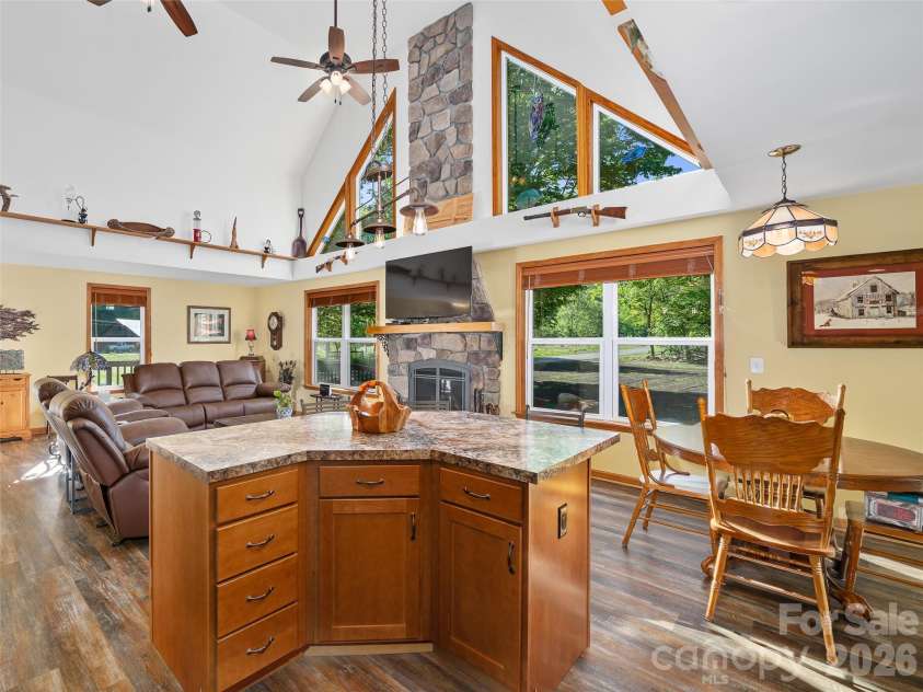 326 Ewart Wilson Road, Burnsville, NC 28714.  MLS# CAR4380347, YatesRealty ID 24308. Kitchen island