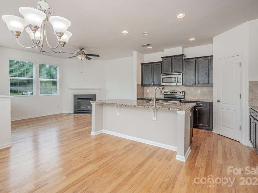 9001 Lanark Lane, Fort Mill, SC 29707.  MLS# CAR4269680, YatesRealty ID 24308. 