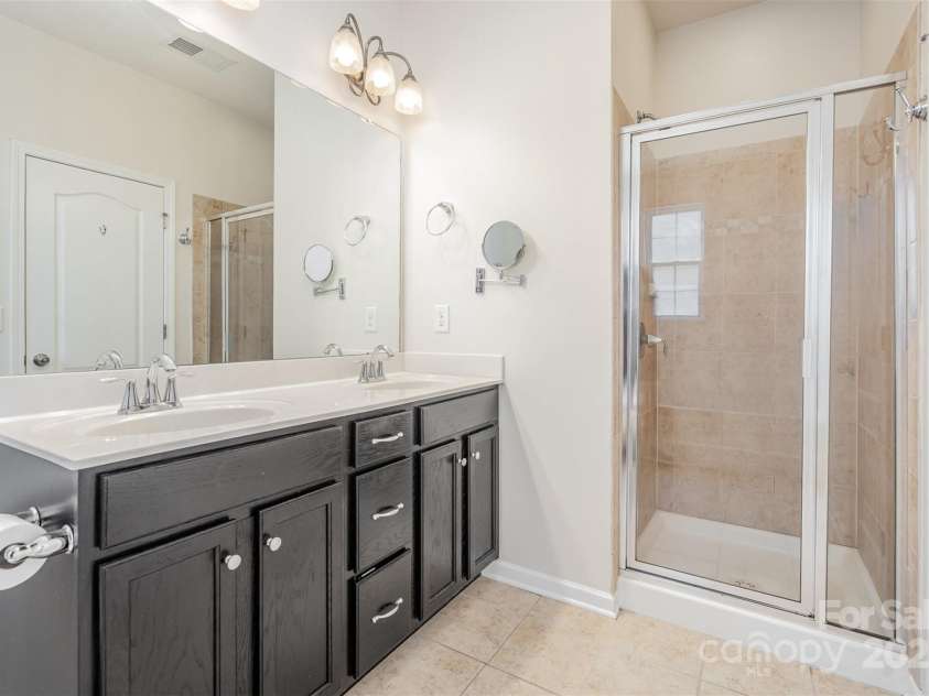 9001 Lanark Lane, Fort Mill, SC 29707.  MLS# CAR4269680, YatesRealty ID 24308. 