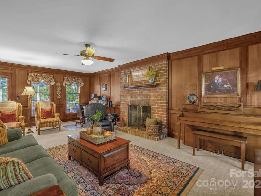 2101 River Chase Drive, Eden, NC 27288.  MLS# CAR4269818, YatesRealty ID 24309. 