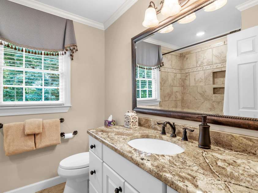 2101 River Chase Drive, Eden, NC 27288.  MLS# CAR4269818, YatesRealty ID 24309. 
