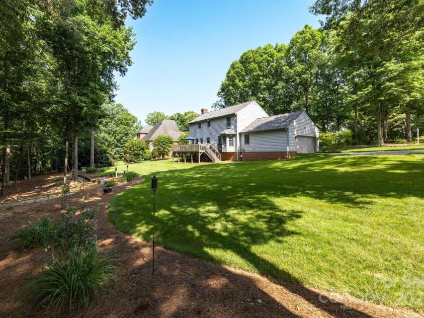 2101 River Chase Drive, Eden, NC 27288.  MLS# CAR4269818, YatesRealty ID 24309. 
