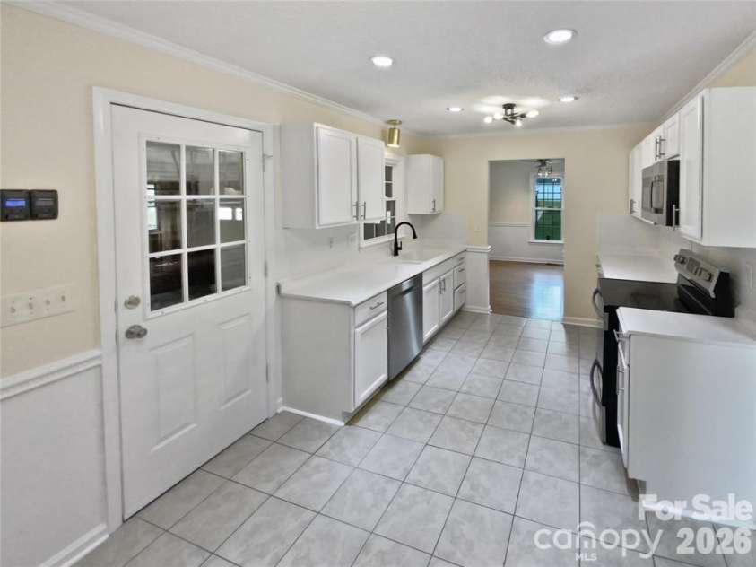 2520 Old Wilkesboro Road, Salisbury, NC 28144.  MLS# CAR4380073, YatesRealty ID 24309. 