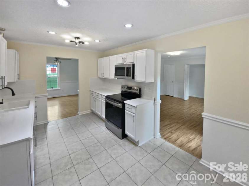 2520 Old Wilkesboro Road, Salisbury, NC 28144.  MLS# CAR4380073, YatesRealty ID 24309. 
