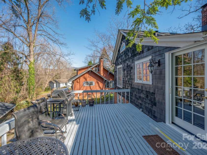 45 Pine Crest Lane, Tryon, NC 28782.  MLS# CAR4234176, YatesRealty ID 2431. 