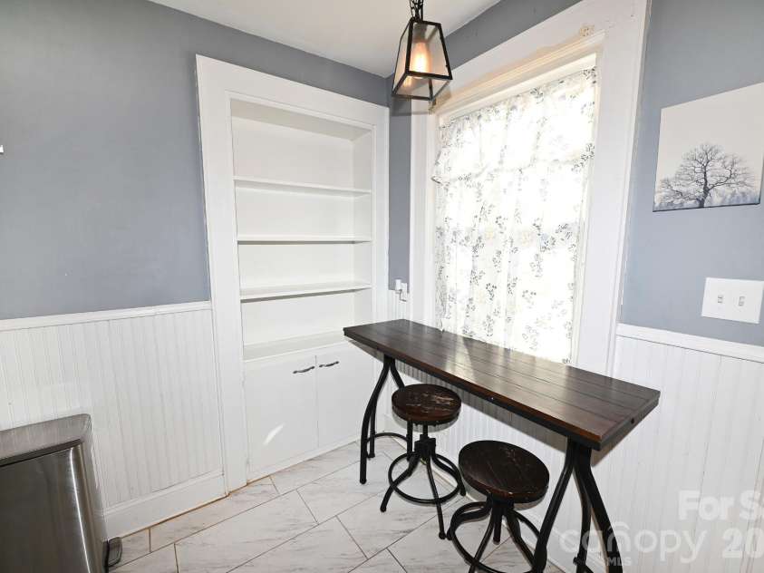614 Ashe Avenue, Newton, NC 28658.  MLS# CAR4311570, YatesRealty ID 2431. 