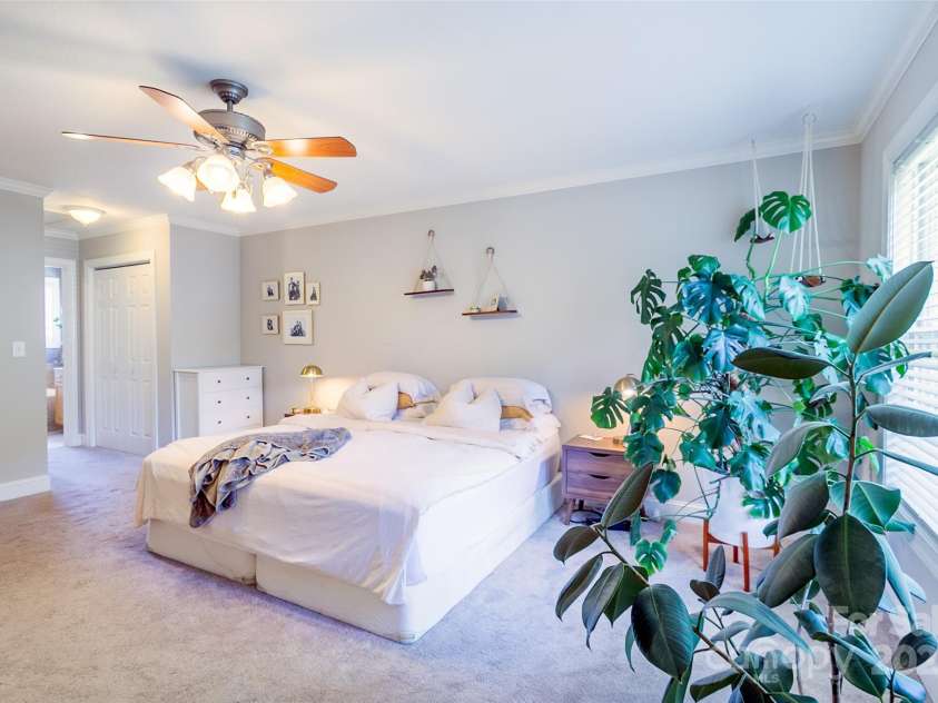 23 Allen Avenue, Asheville, NC 28803.  MLS# CAR4267376, YatesRealty ID 24311. Two closets lead into the primary bath