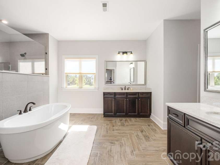 108 Barlow Street, Waxhaw, NC 28173.  MLS# CAR4311878, YatesRealty ID 24312. Master bath 2nd level