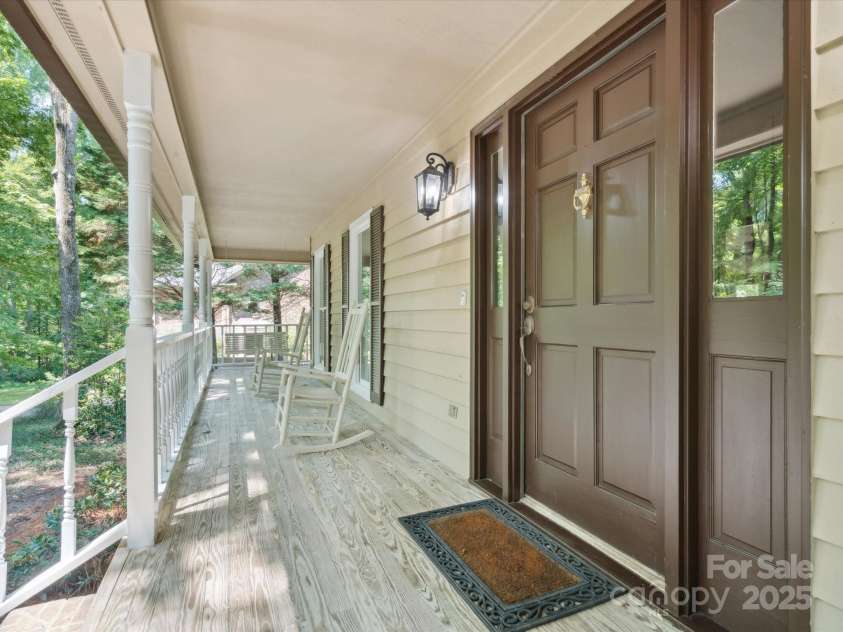 3701 Bounty Court, Matthews, NC 28104.  MLS# CAR4275377, YatesRealty ID 24313. 