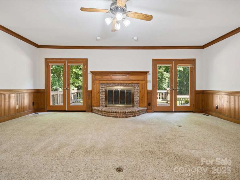 3701 Bounty Court, Matthews, NC 28104.  MLS# CAR4275377, YatesRealty ID 24313. 