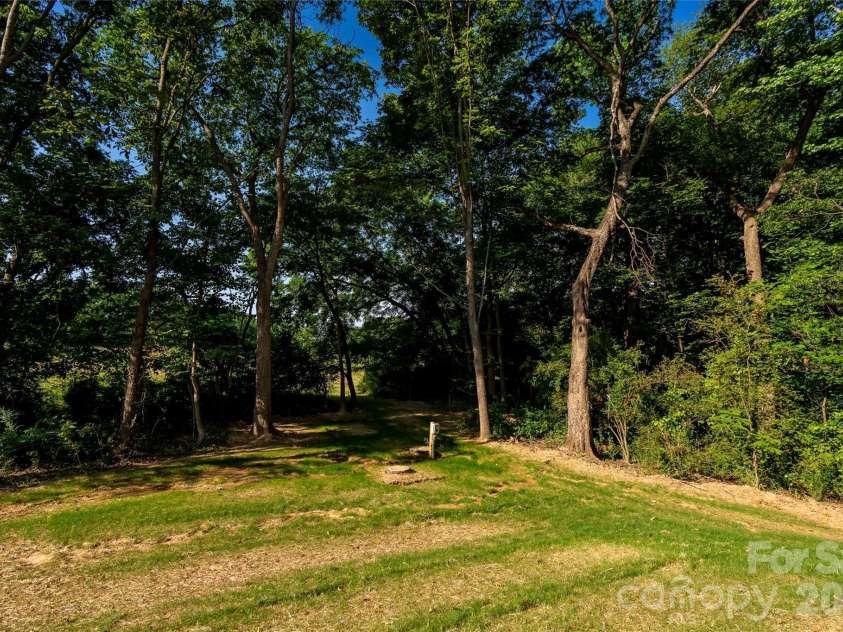 3004 Buffet Lane, Monroe, NC 28110.  MLS# CAR4382405, YatesRealty ID 24316. 