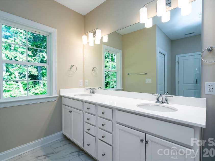 3004 Buffet Lane, Monroe, NC 28110.  MLS# CAR4382405, YatesRealty ID 24316. 